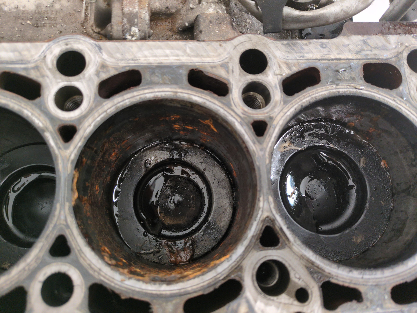 Блок двигателя