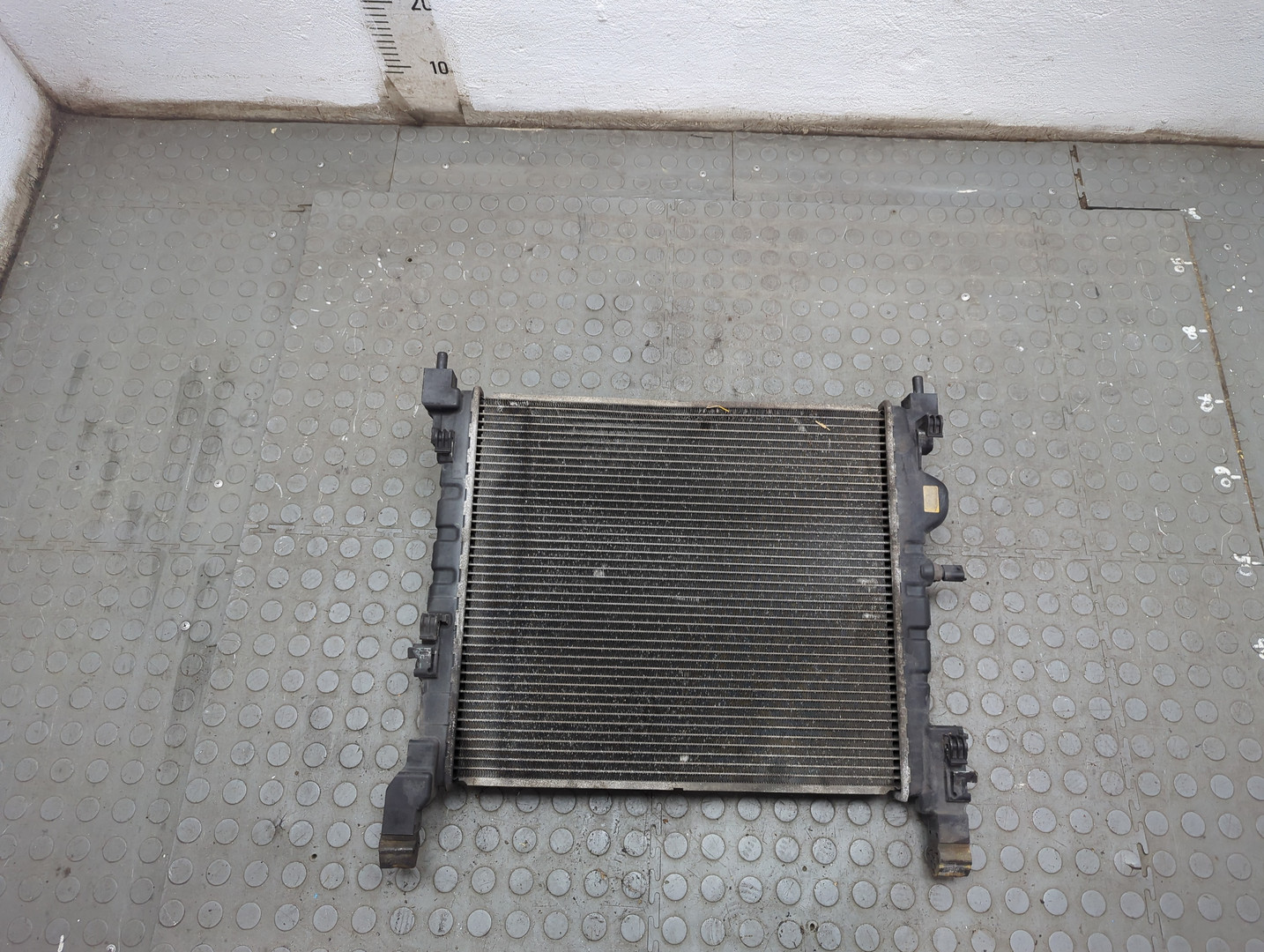 Радиатор охлаждения двигателя основной