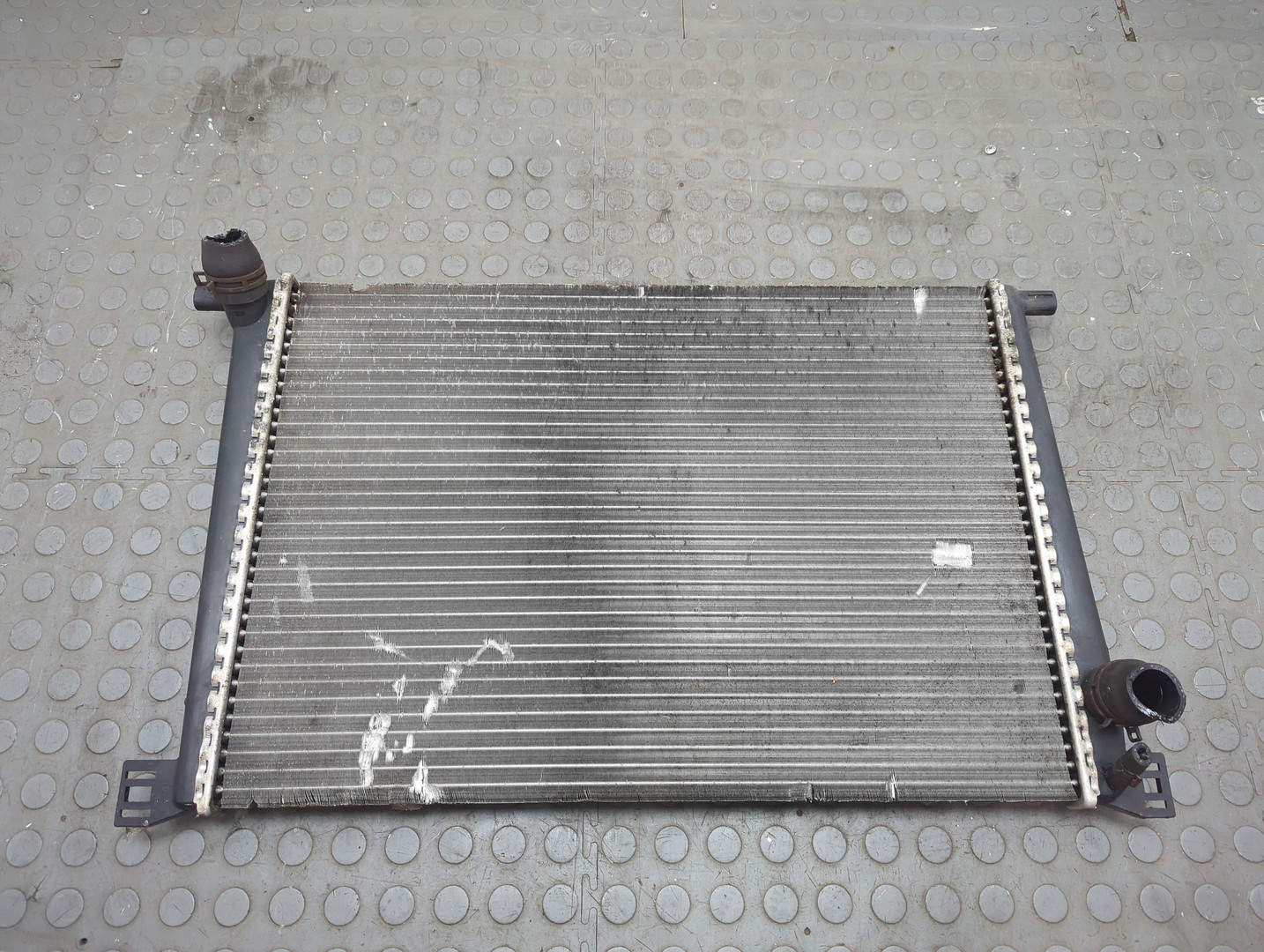 Радиатор охлаждения двигателя основной