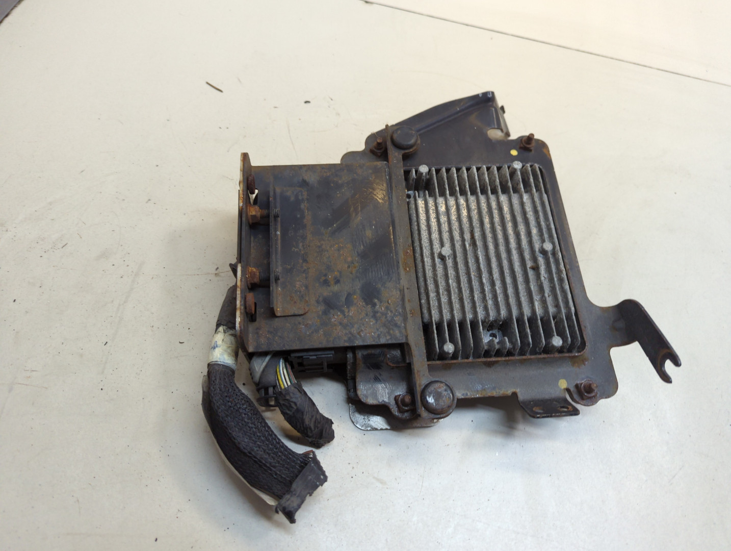 Блок управления двигателем