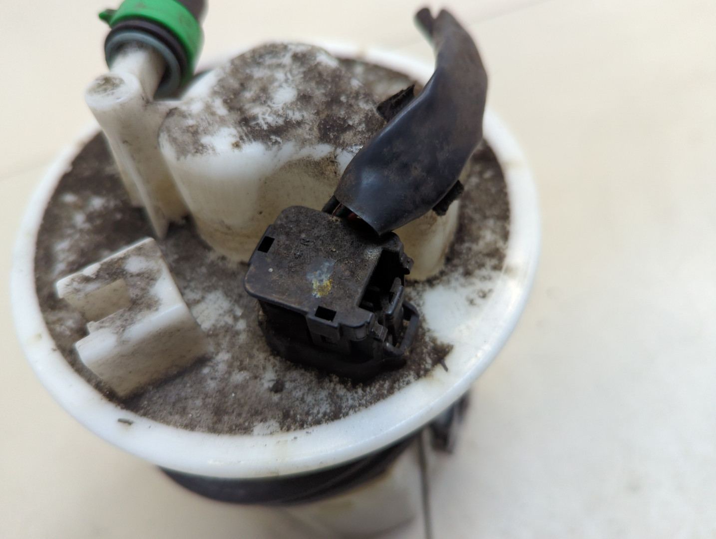 Насос топливный электрический