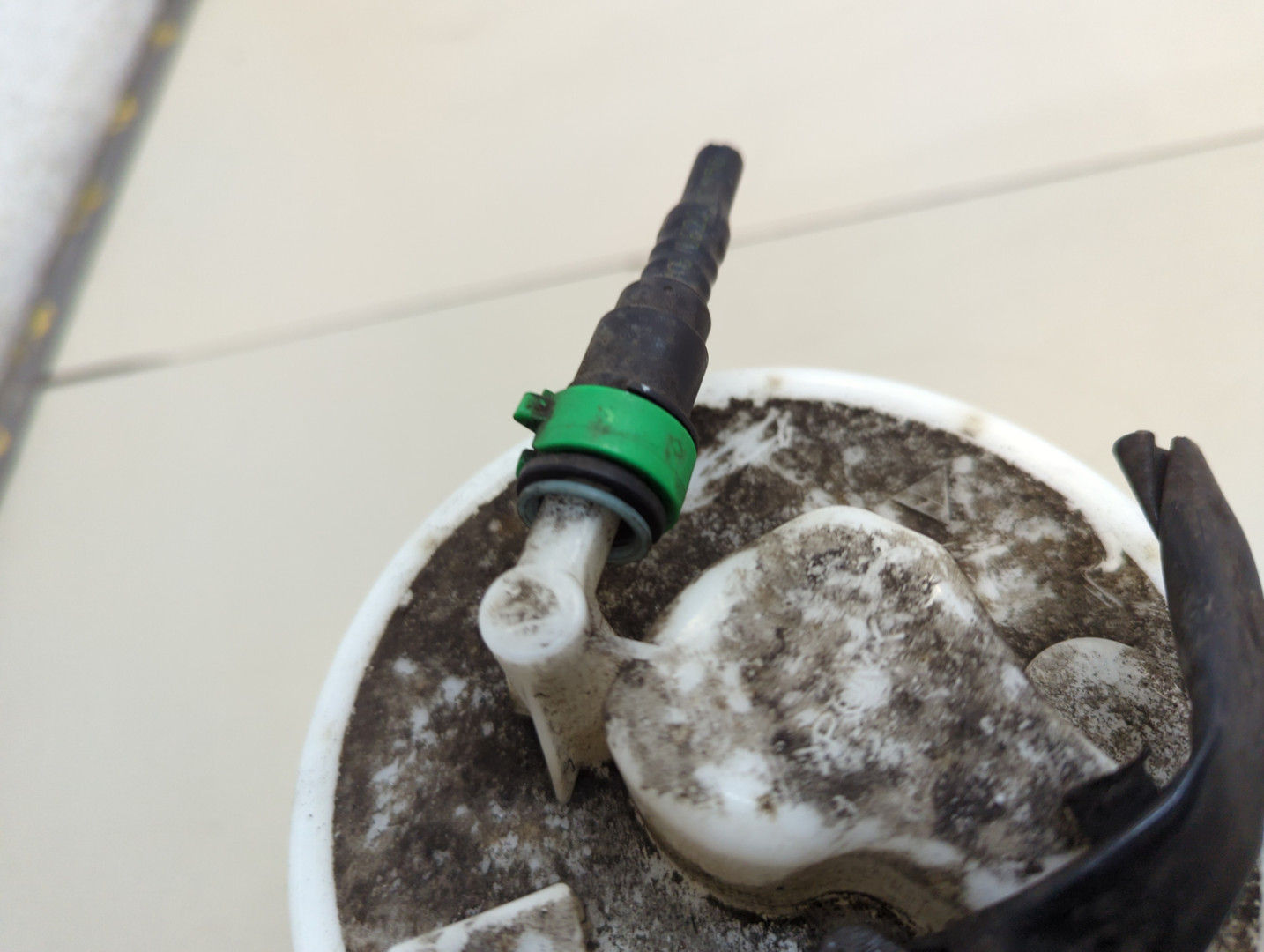 Насос топливный электрический