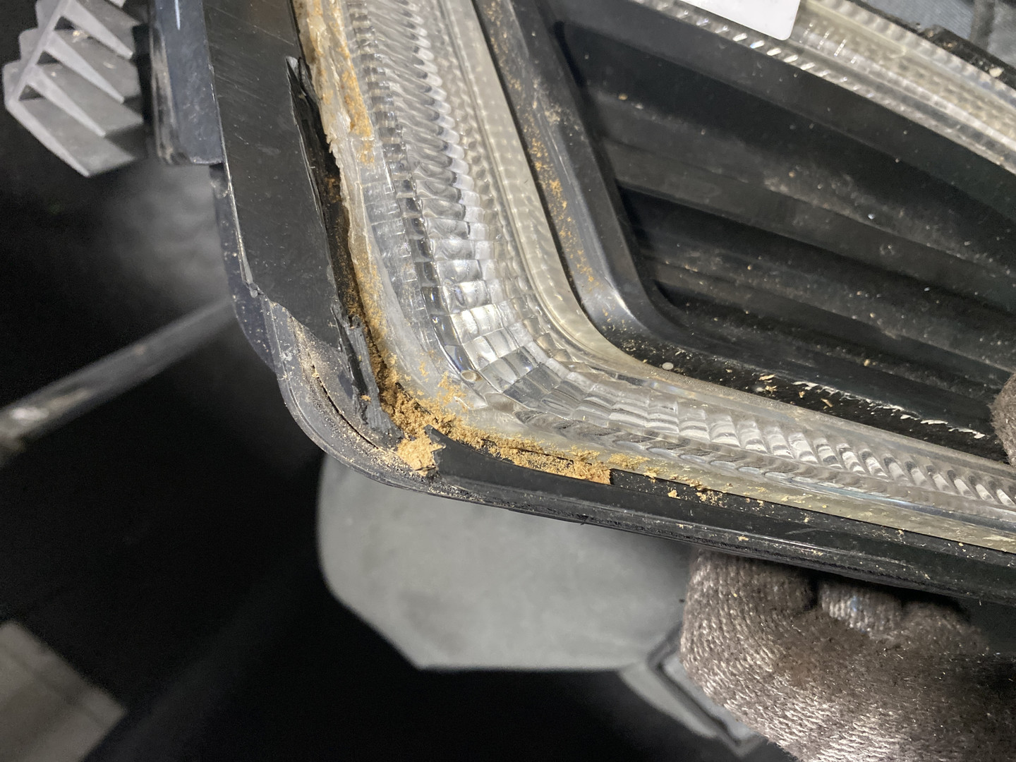 Фара противотуманная правая