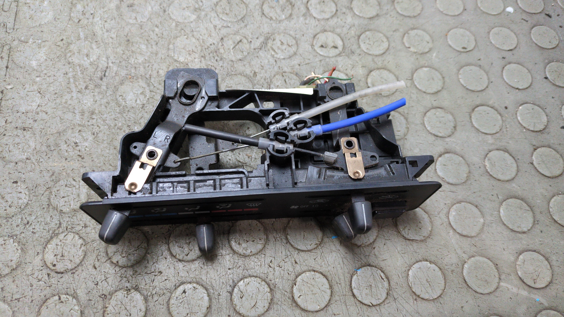 Переключатель отопителя