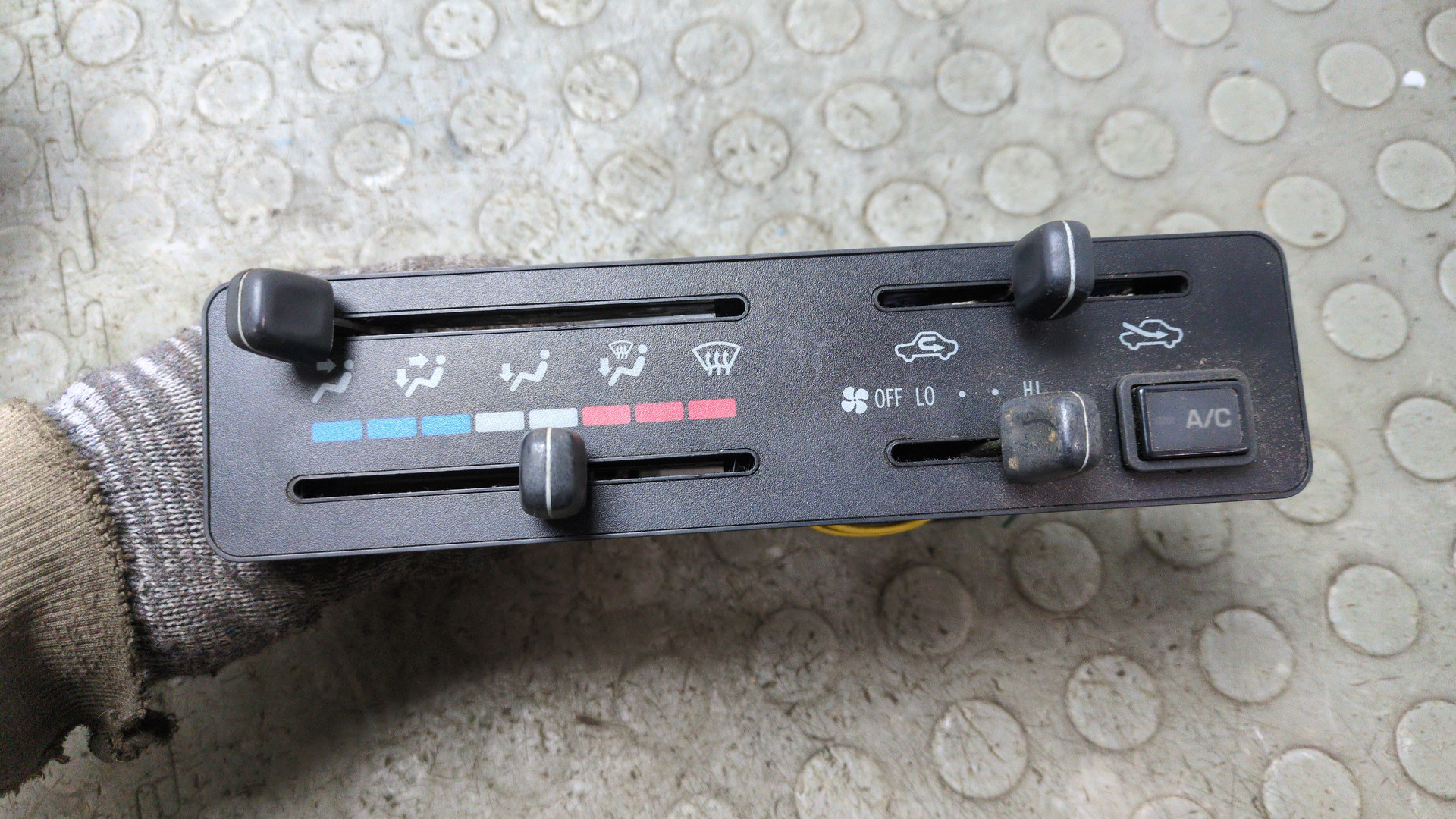 Переключатель отопителя