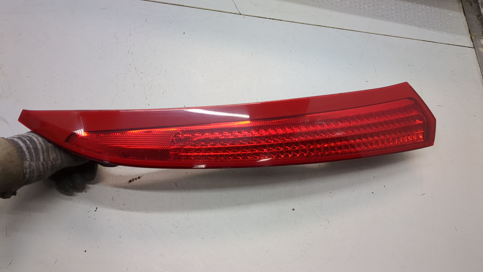 Фонарь задний правый