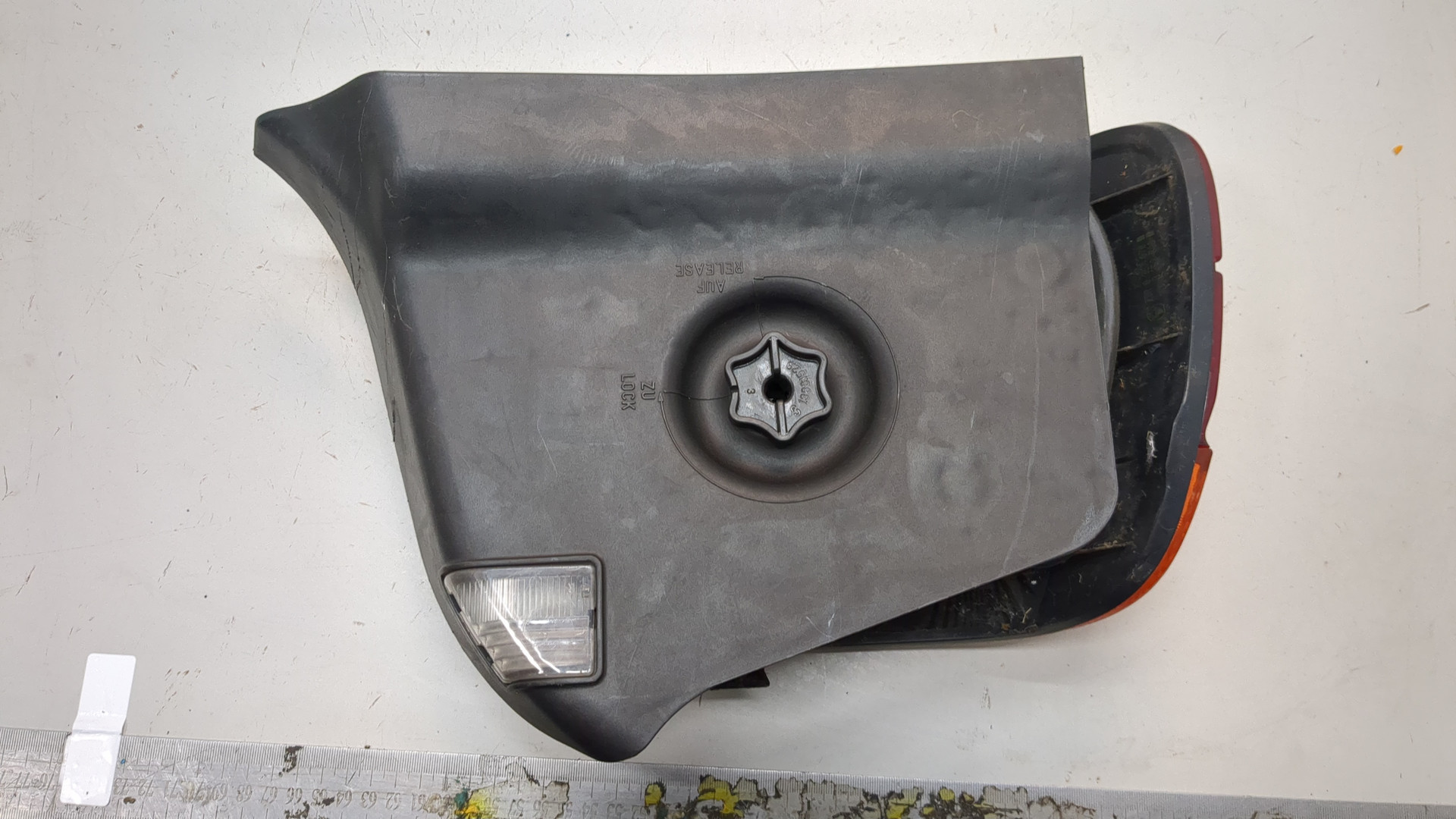 Фонарь задний правый