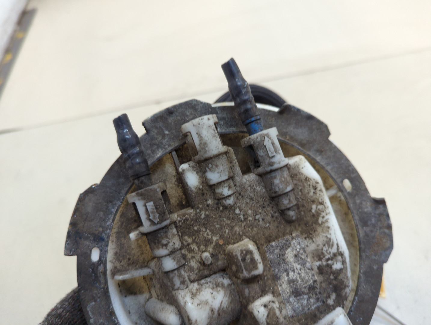 Насос топливный электрический