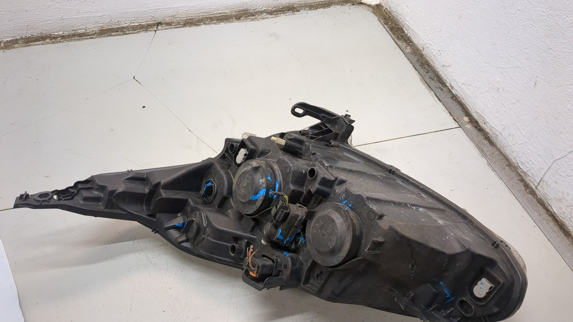 Фара правая