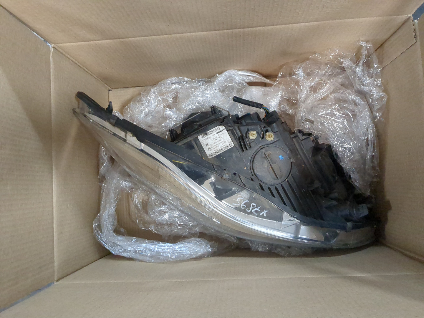 Фара правая