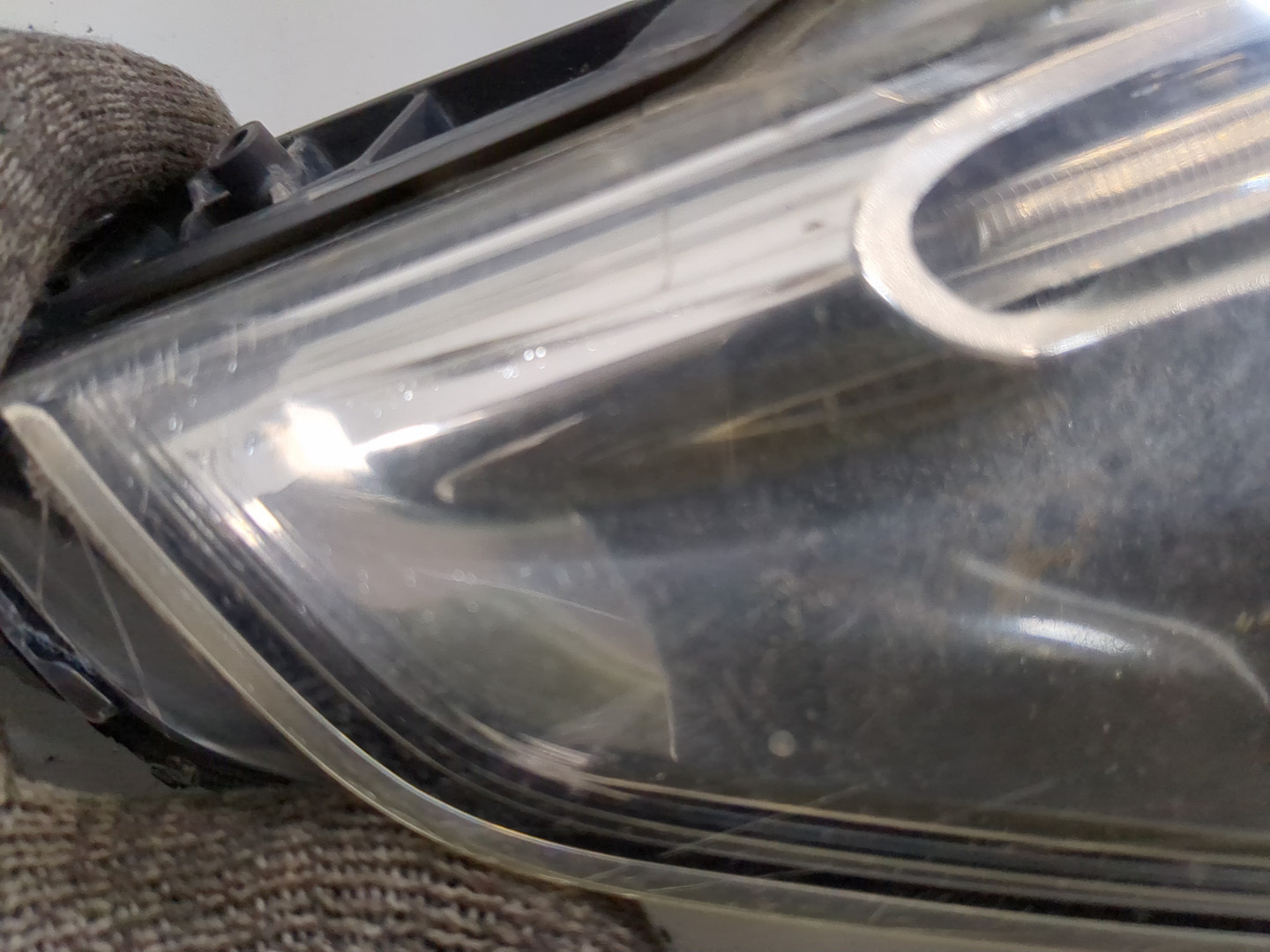 Фара правая