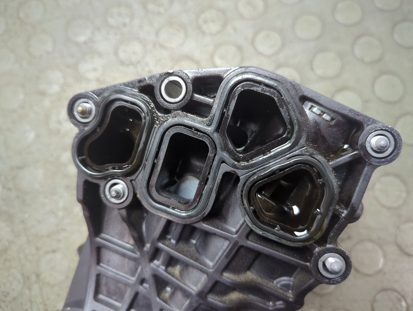 Корпус масляного фильтра