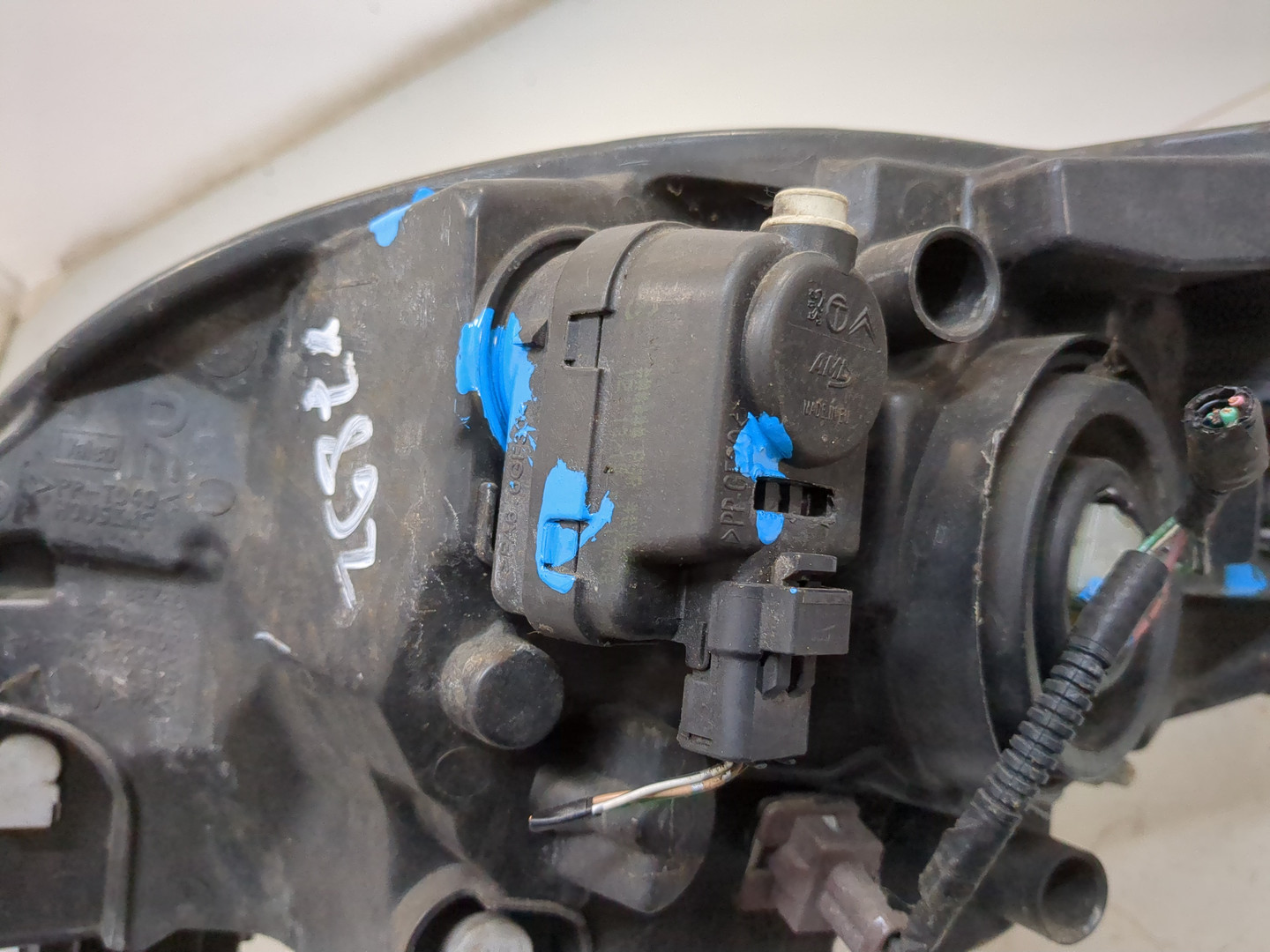 Фара правая