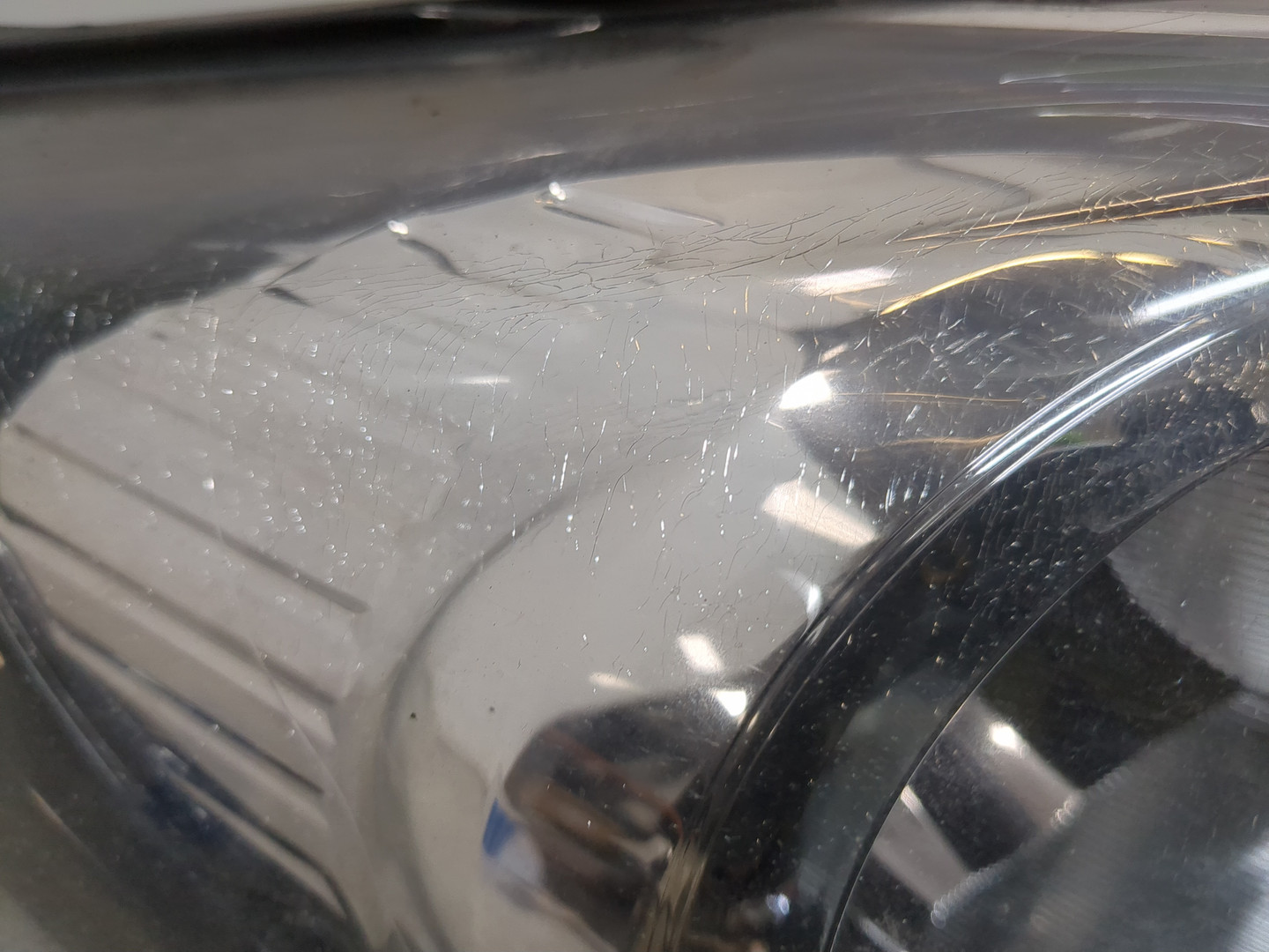 Фара правая