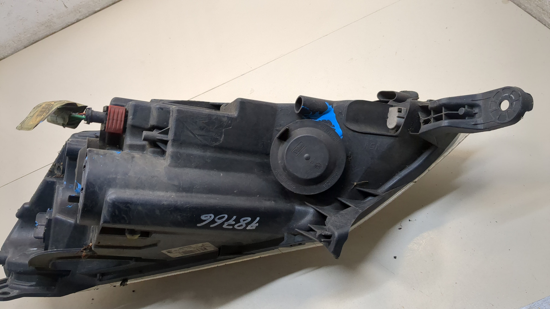 Фара правая