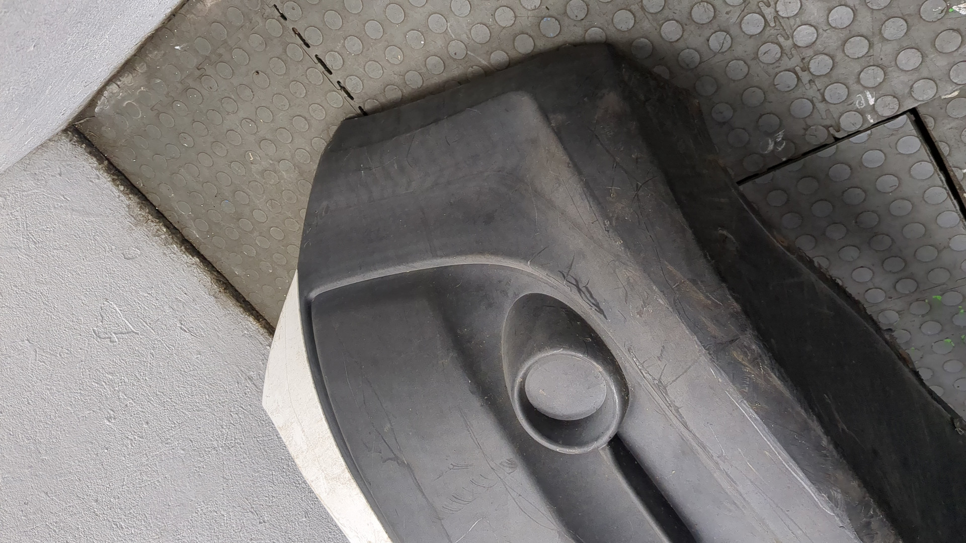 Бампер передний