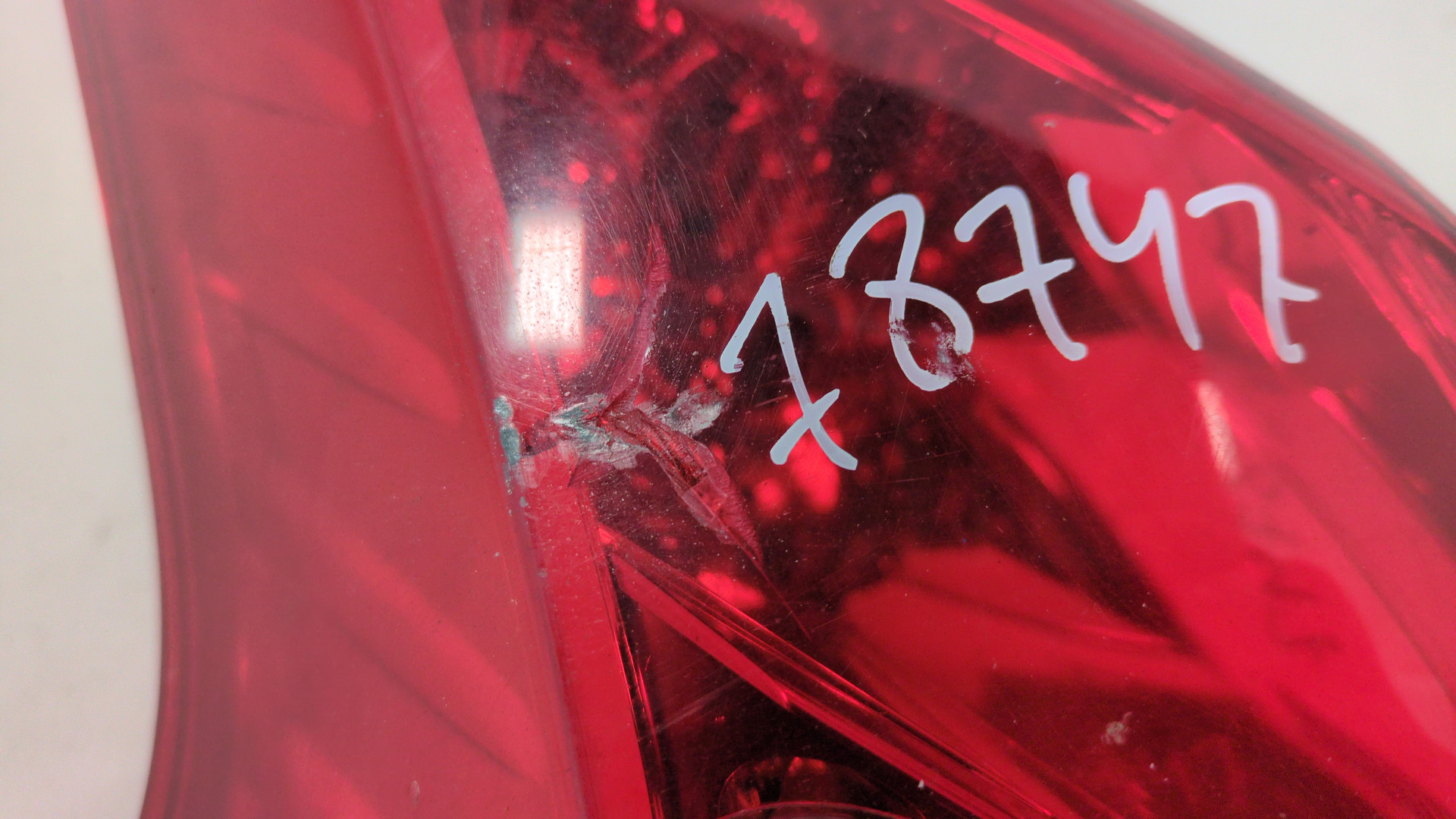 Фонарь задний левый