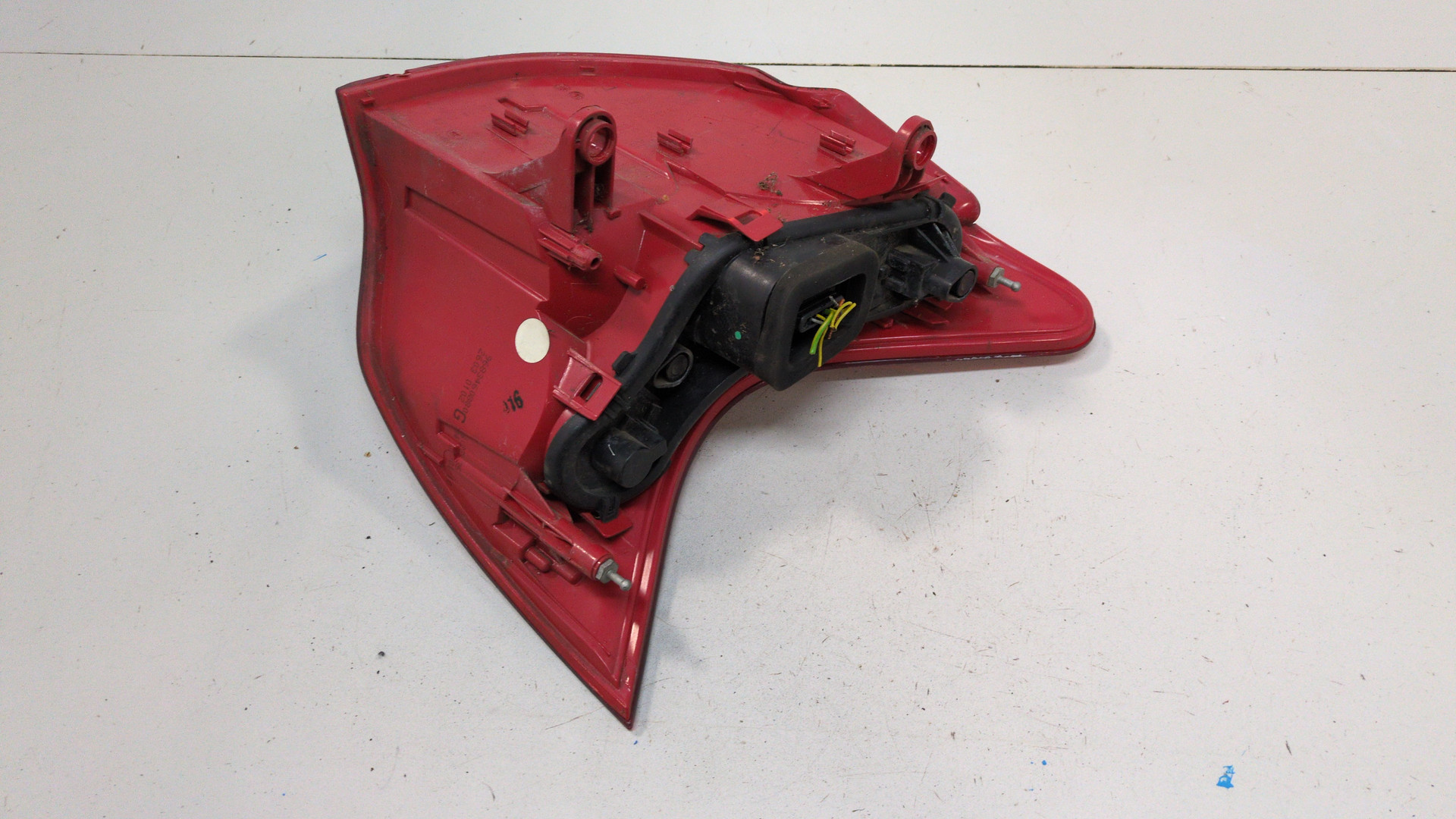 Фонарь задний левый