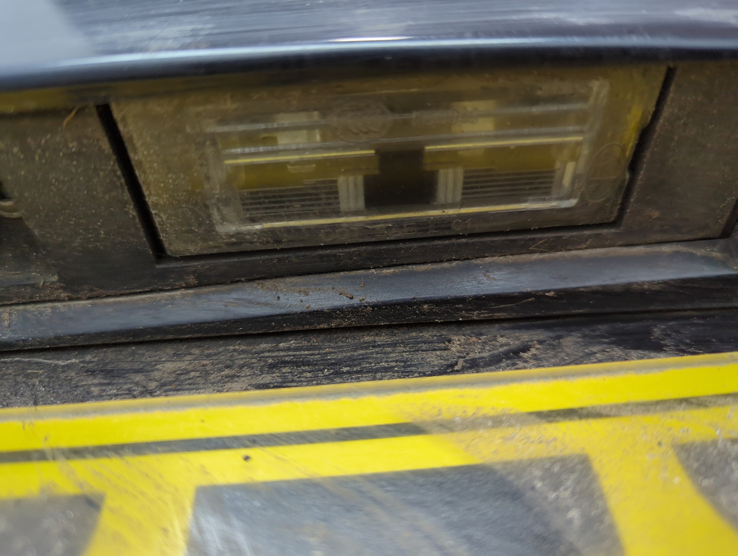 Дверь багажника