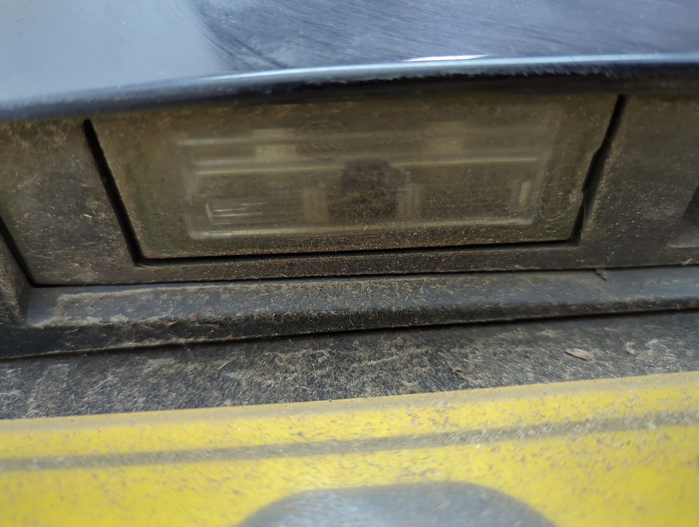 Дверь багажника