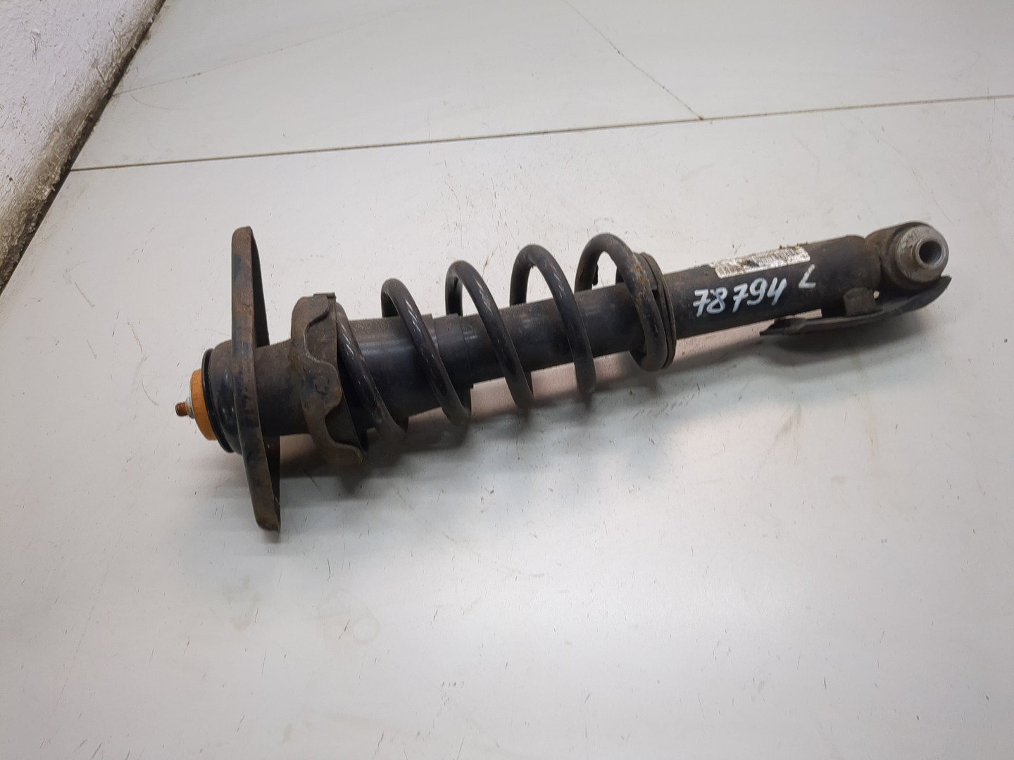 Амортизатор задний (стойка)