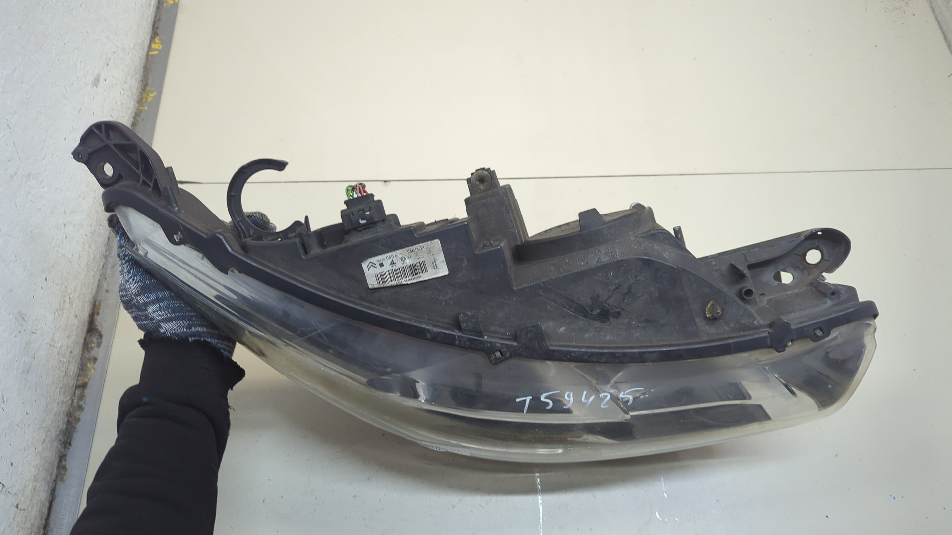 Фара правая