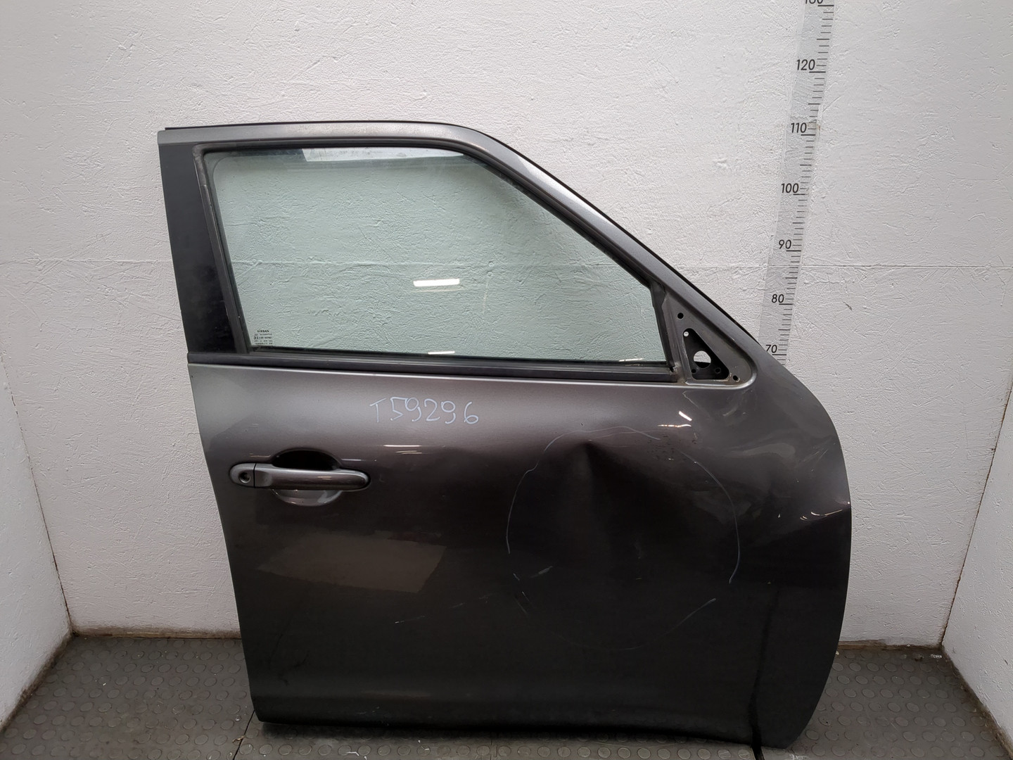 Дверь передняя правая