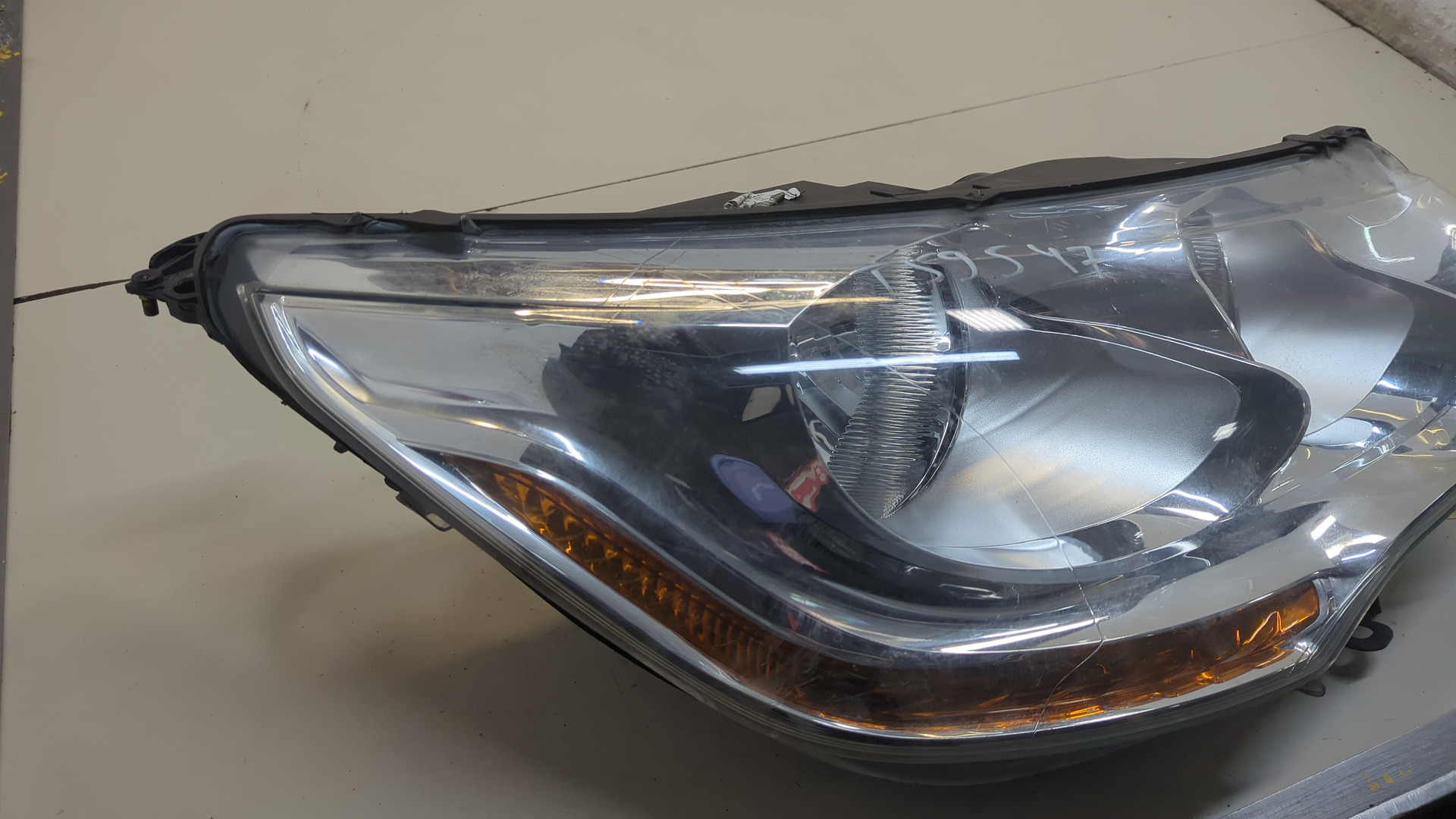 Фара правая