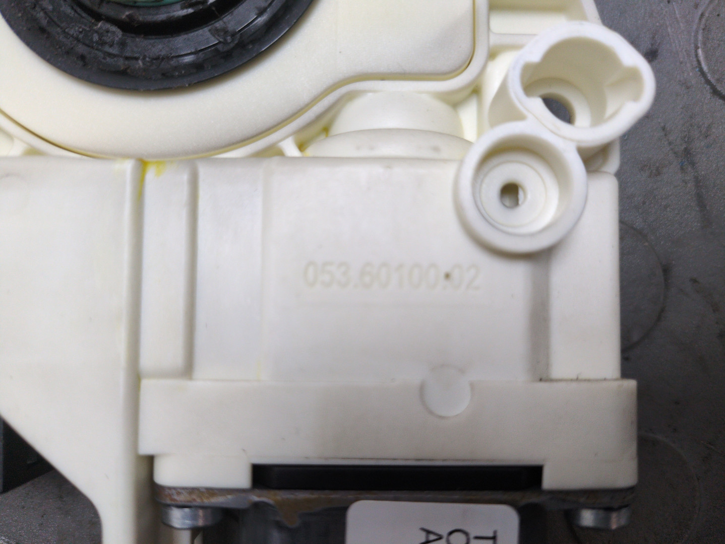 Стеклоподъемник электр. передний левый