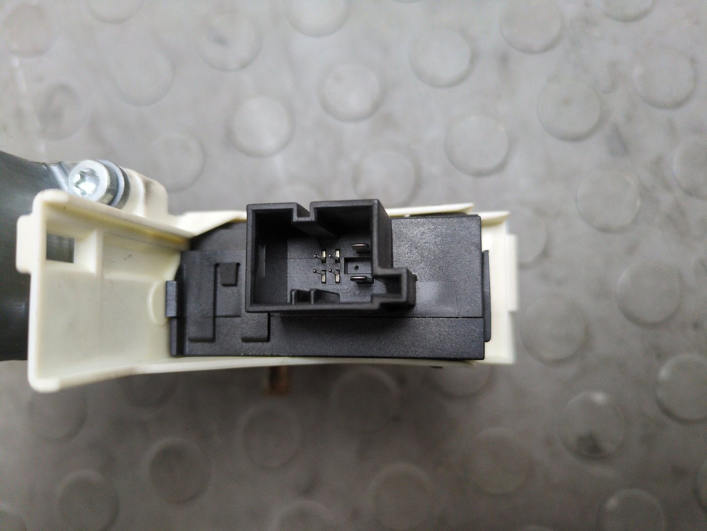 Стеклоподъемник электр. передний левый