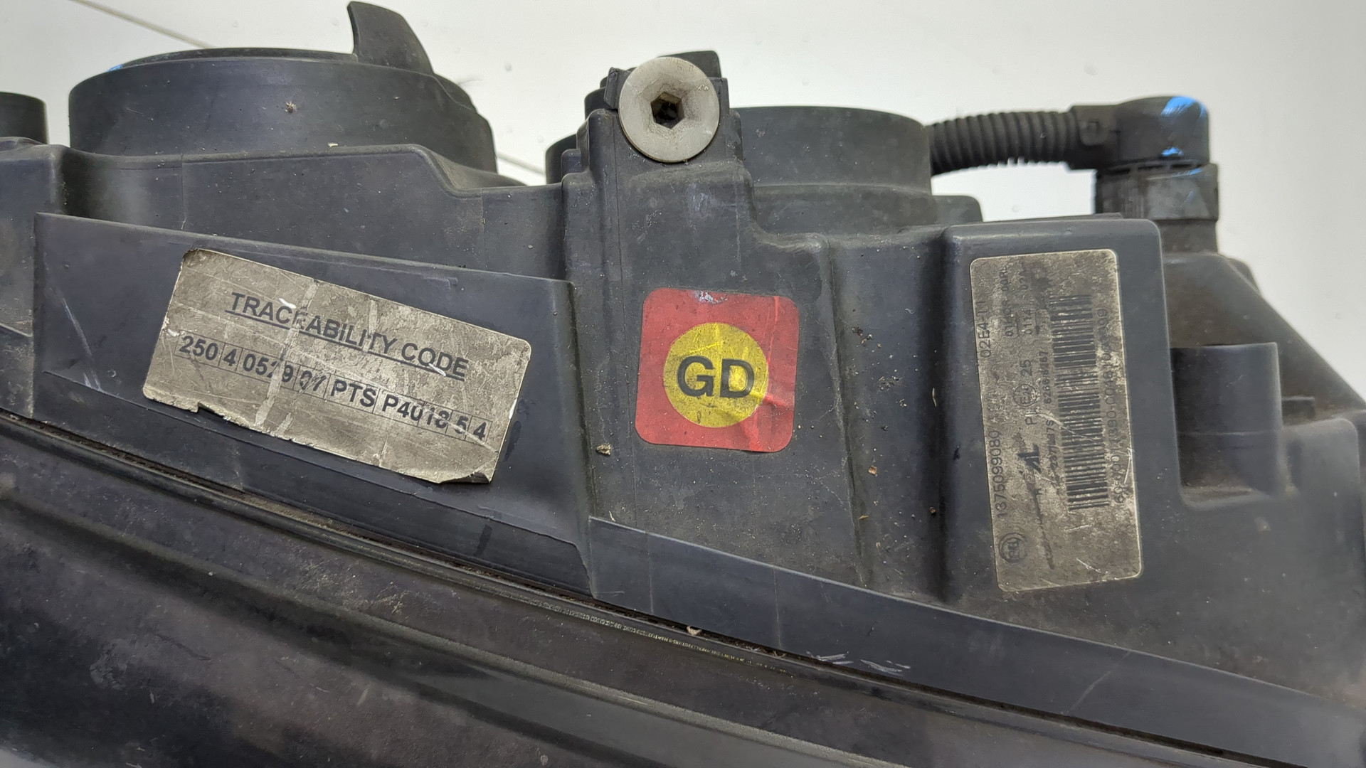 Фара правая