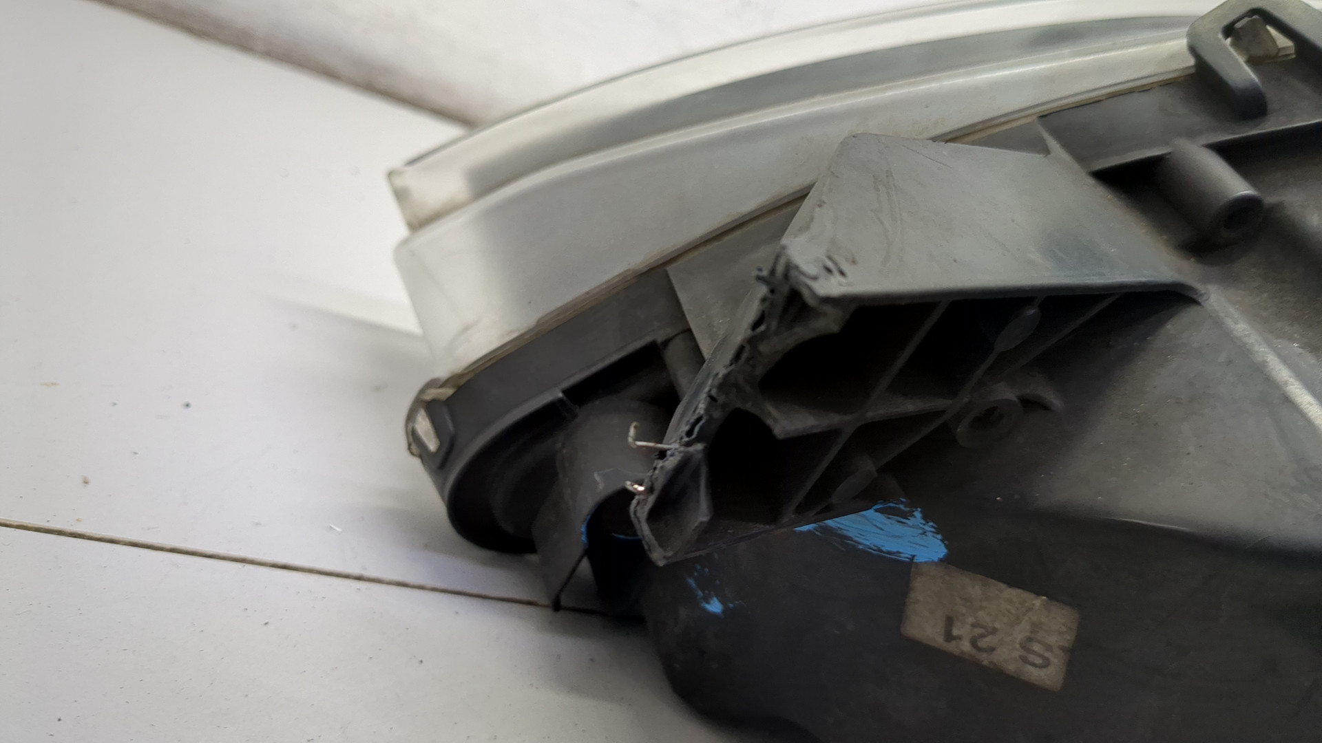 Фара правая