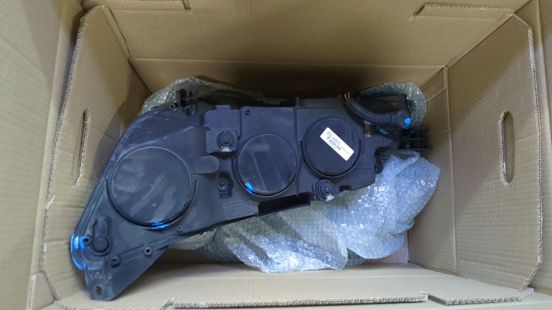 Фара правая