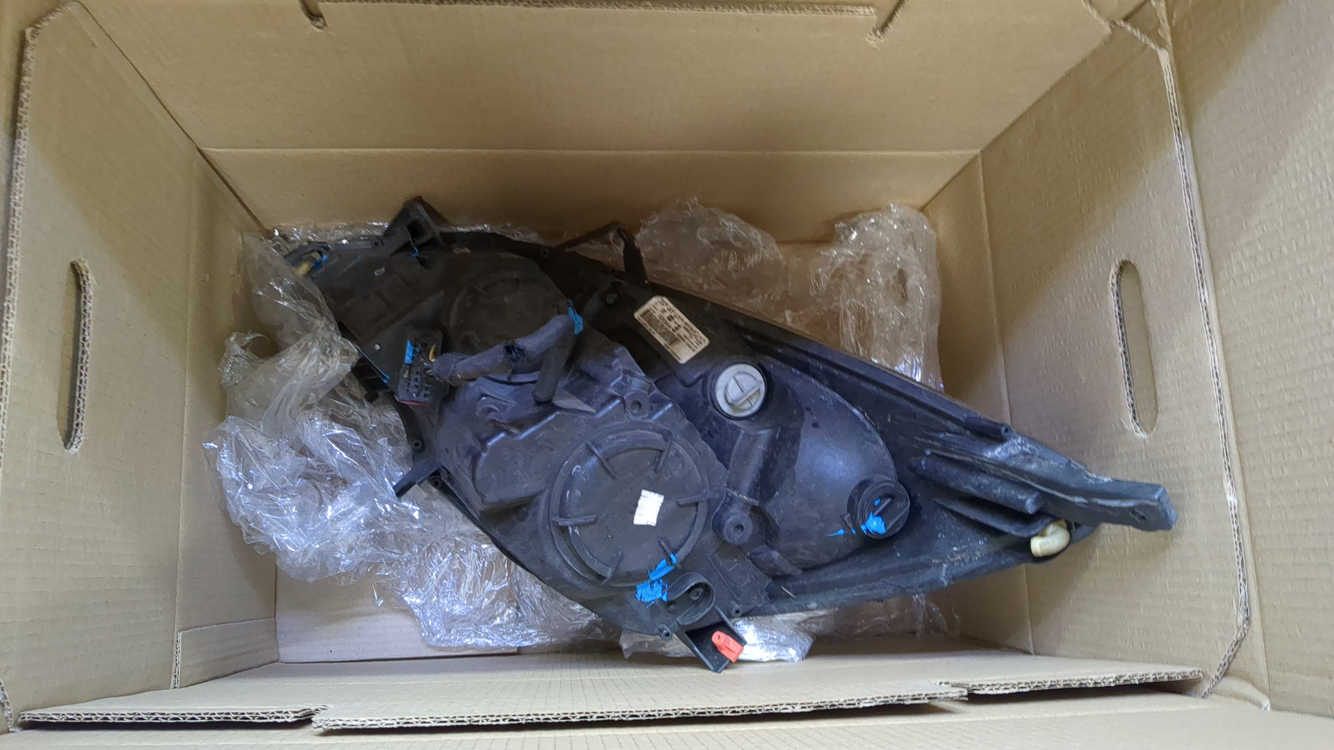 Фара правая