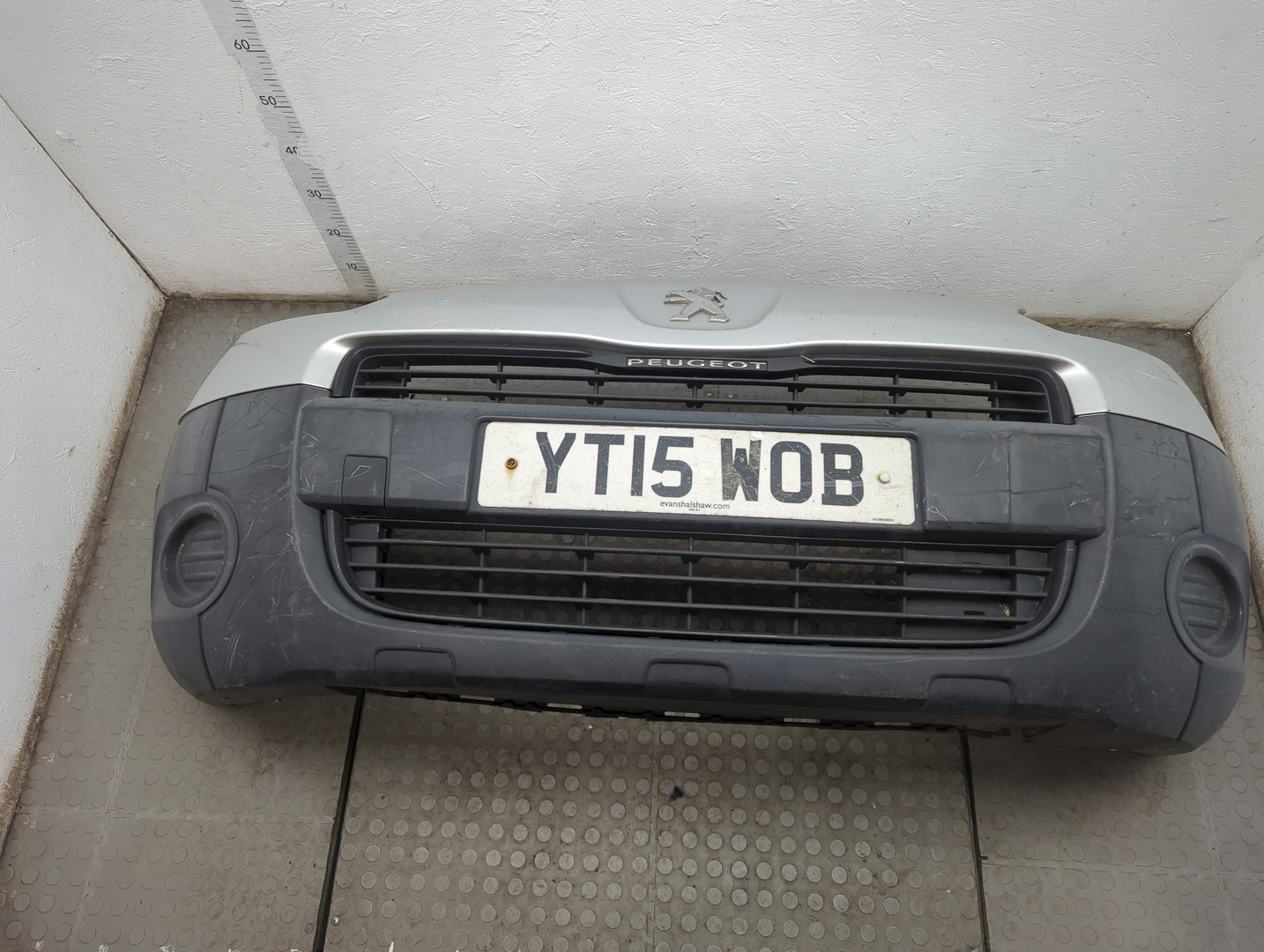 Бампер передний