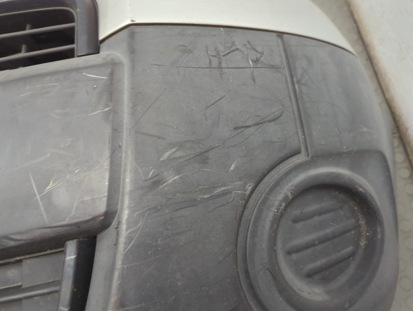 Бампер передний