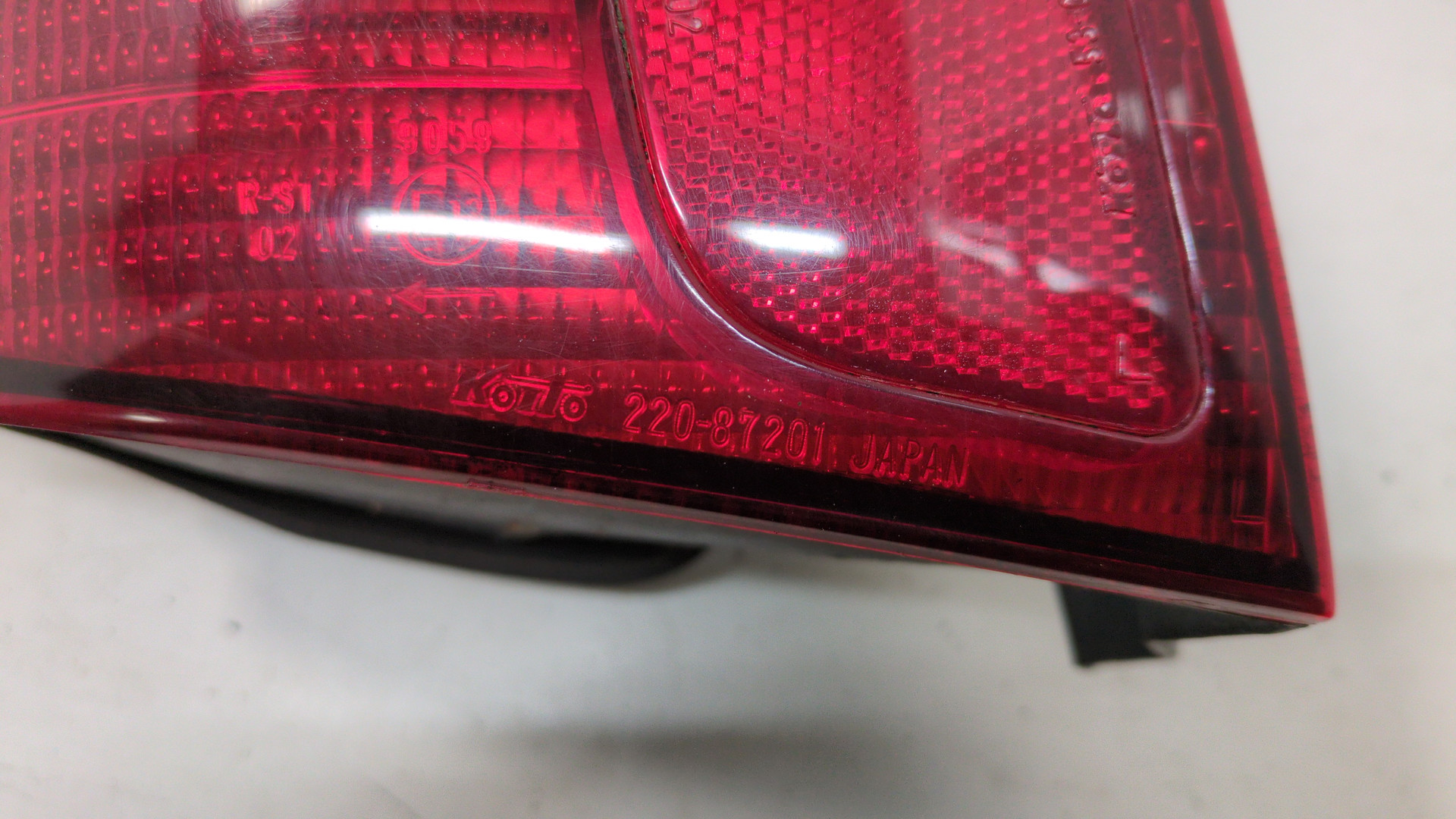 Фонарь задний левый