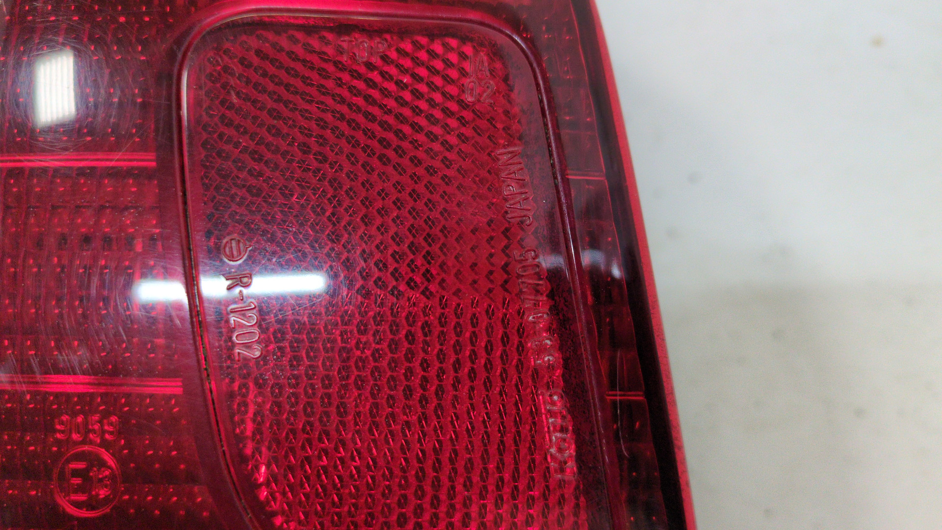 Фонарь задний левый