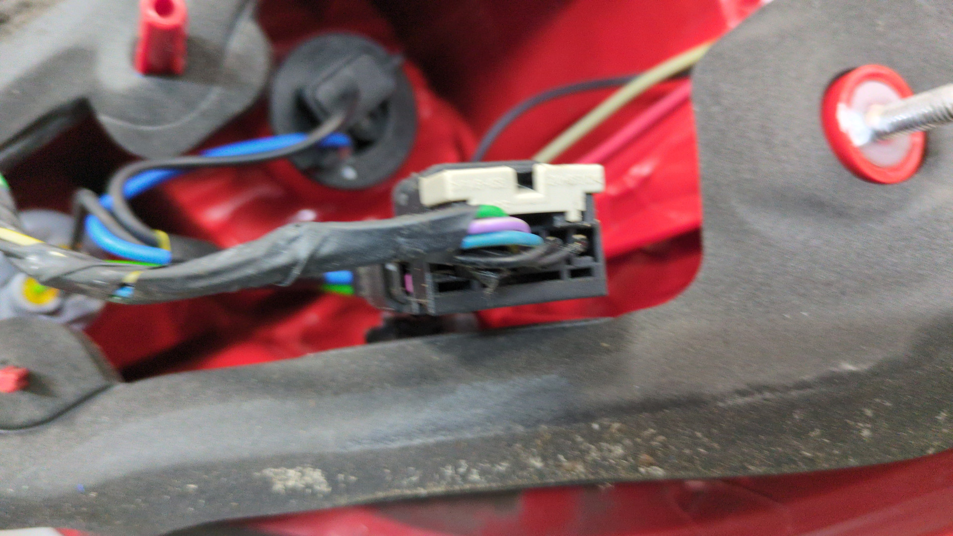 Фонарь задний левый