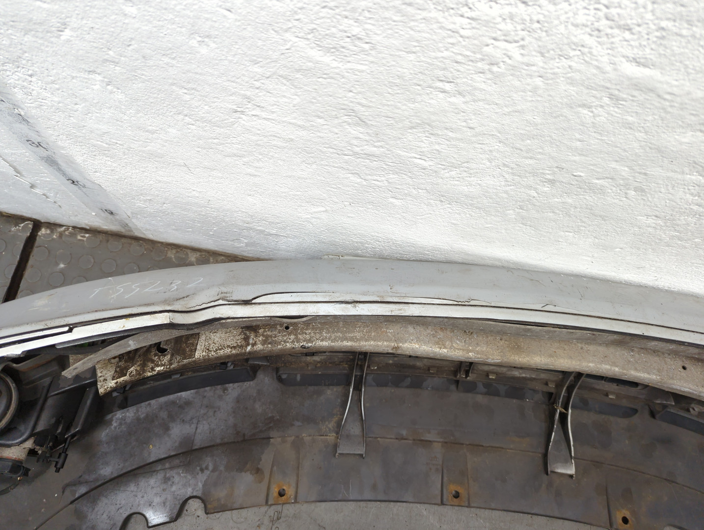 Бампер передний