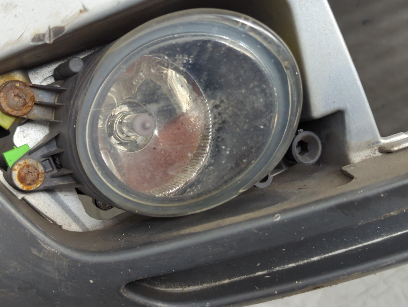 Бампер передний