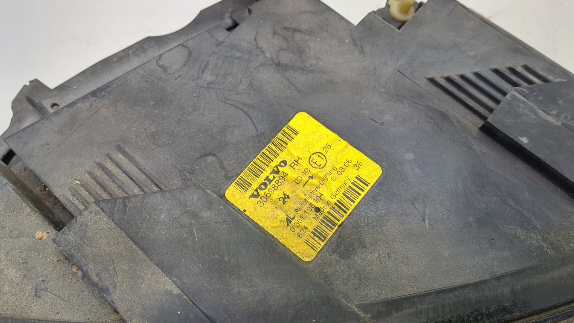 Фара правая