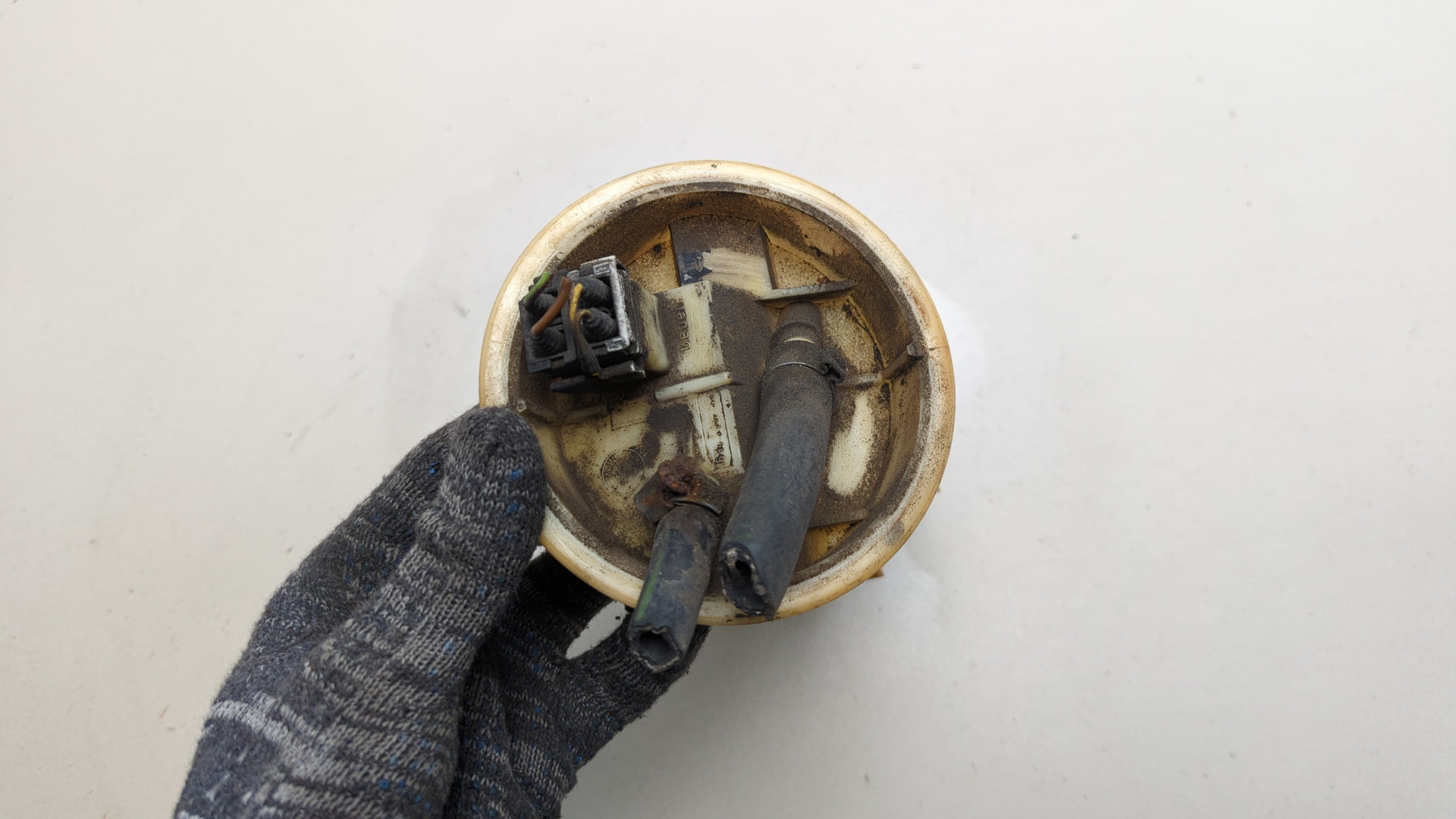 Насос топливный электрический