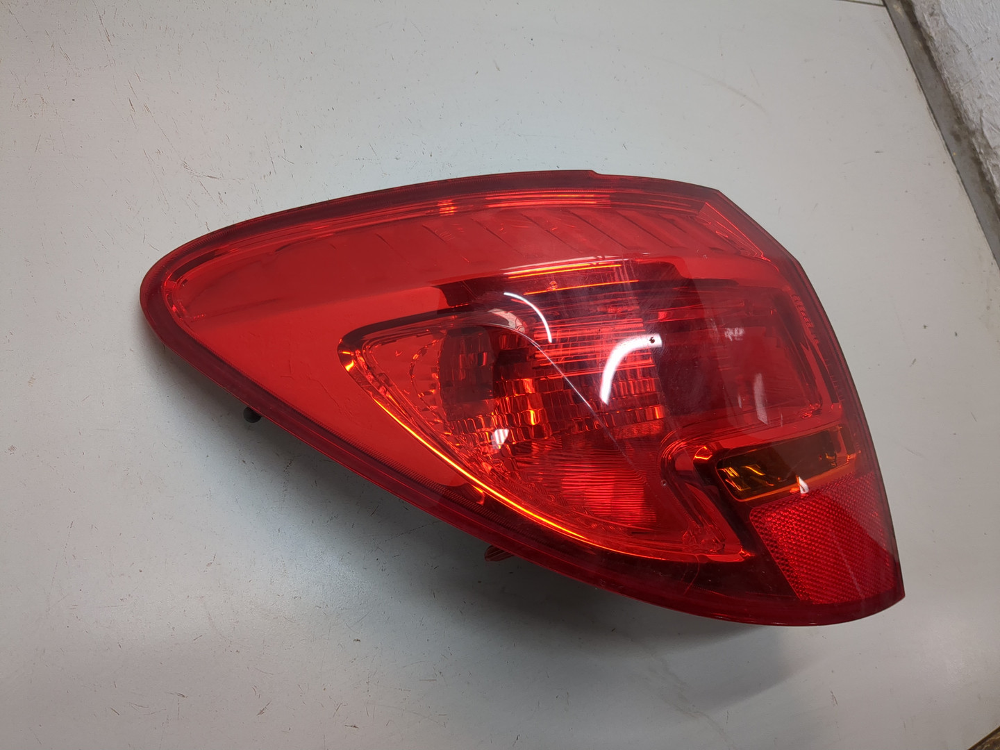 Фонарь задний левый