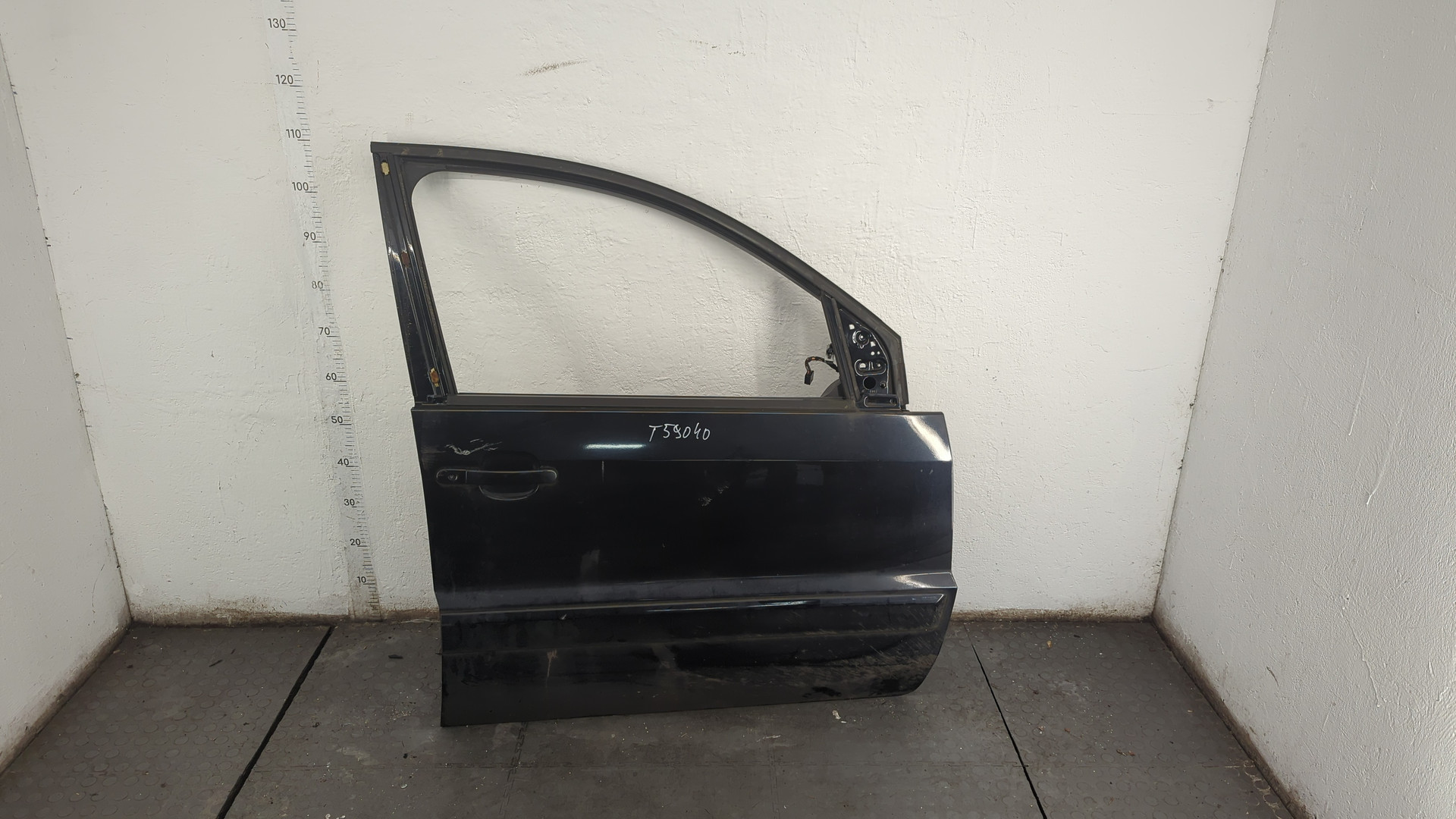 Дверь передняя правая