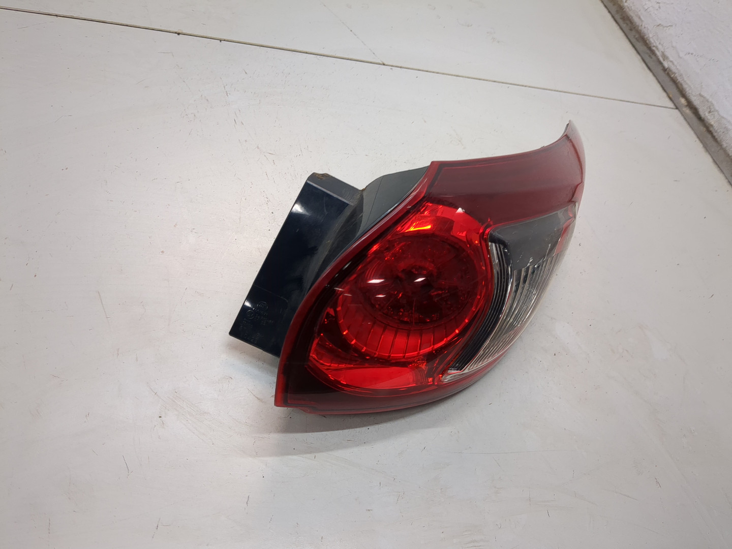 Фонарь задний правый