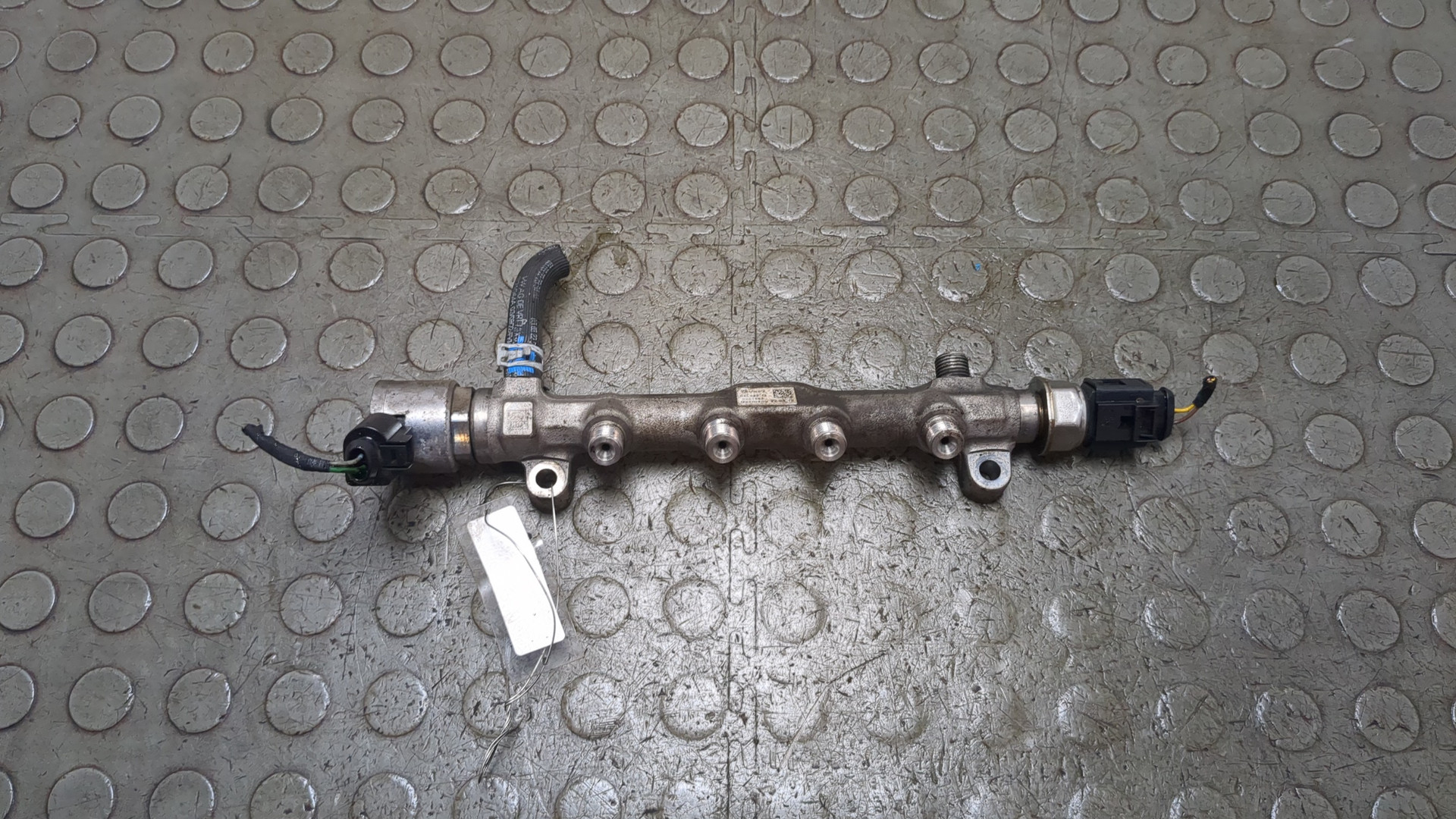 Рейка топливная (рампа)