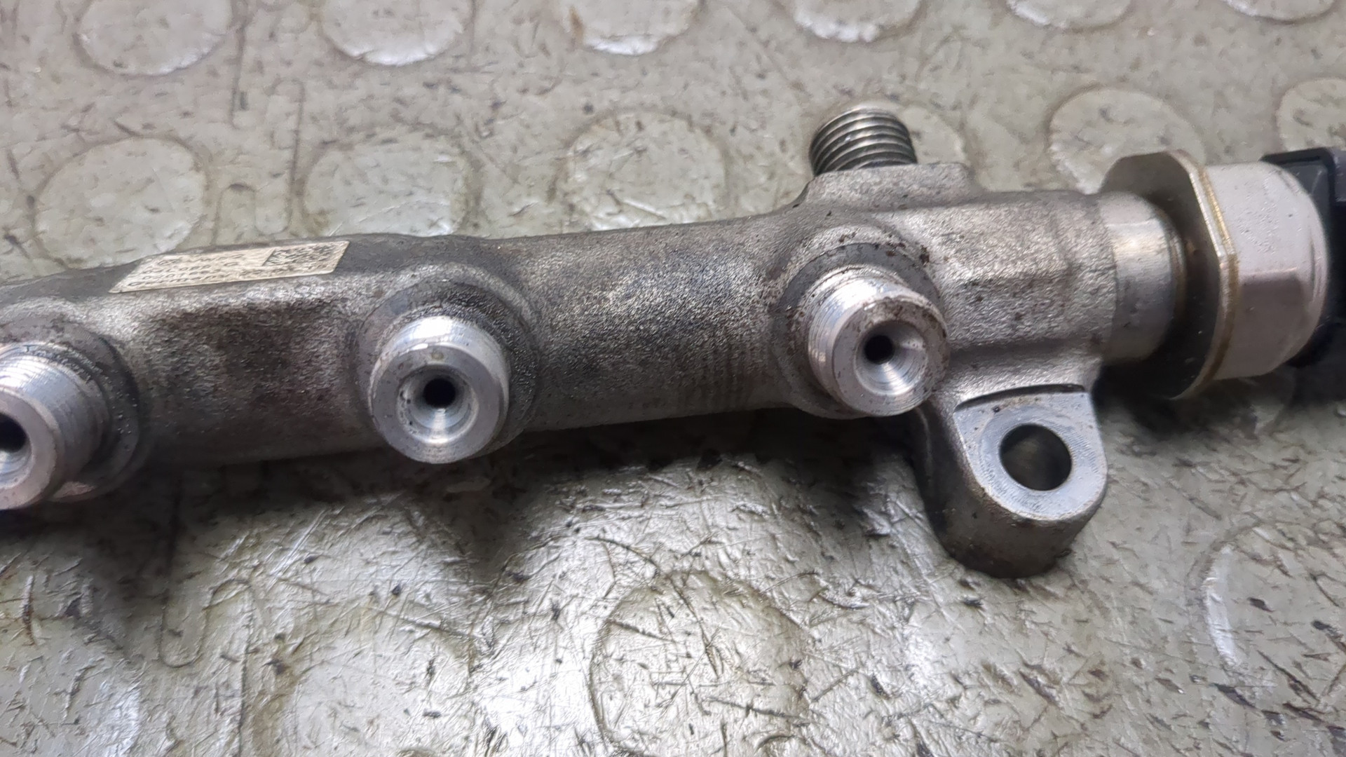 Рейка топливная (рампа)