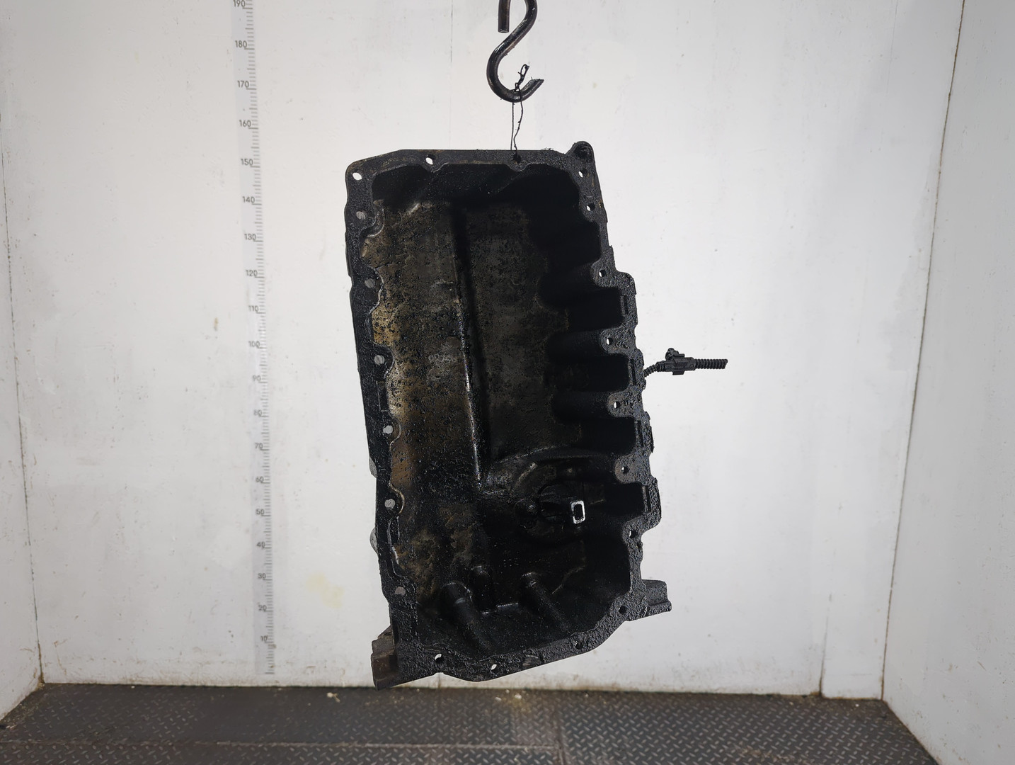 Поддон масляный двигателя (картер)