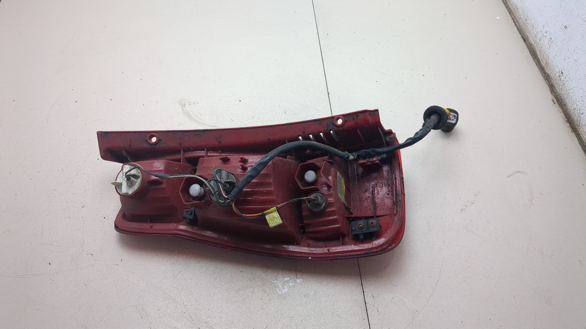 Фонарь задний правый